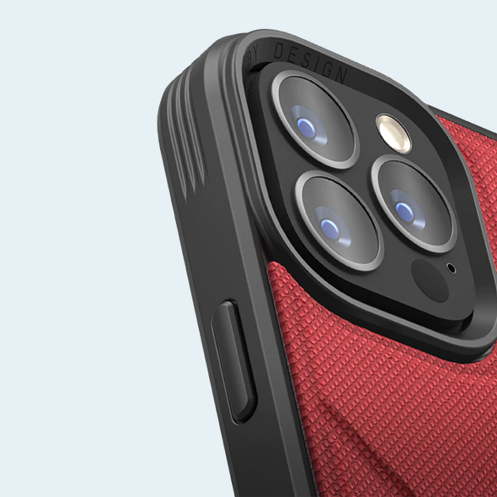 Uniq Hybrid Transforma MagSafe Case for iPhone 13 Pro - Red