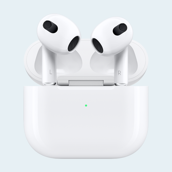 APPLE AIRPODS 3rd GENERATION WITH WIRELESS CHARGING CASE (MME7)