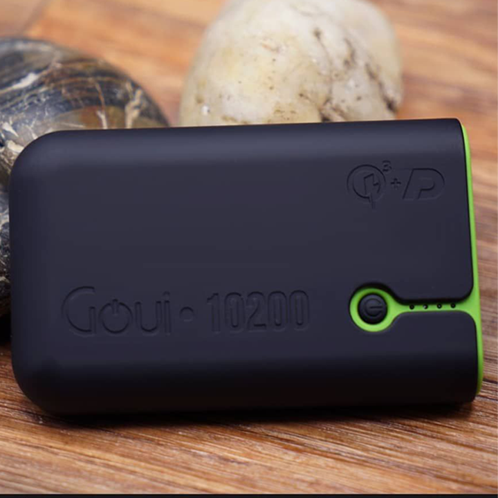 Goui Vogue QC 3.0 Portable Battery 10200mAh - Black